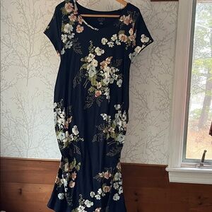Maternity Floral Navy Short-Sleeve Maxi Dress - Women